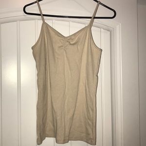 Cinched cleavaged tank